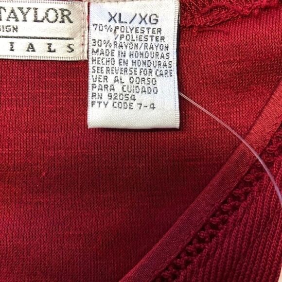 CAROLYN TAYLOR TOP Dark Red Short Sl… - Picture 4 of 5